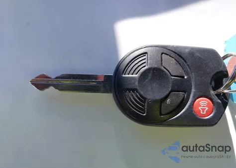 2011 Ford Escape Limited из США, поврежденный, VIN 1FMCU0E7XBKB47761